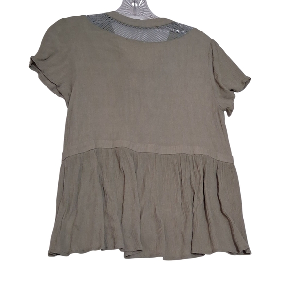 SALE EUC Women's Listicle Casual Sz. S Olive Drab Green Pullover Top - Picture 2 of 9